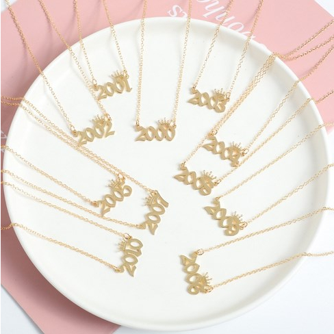 Vòng cổ mặt hình số và vương miện bằng thép không gỉ tinh tế thời trang dành cho nữ