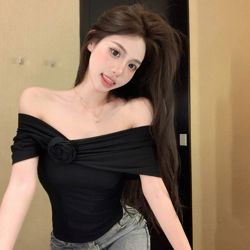 Áo Dệt Kim Trễ Vai Tay Ngắn Hoạ Tiết Hoa 3D Quyến Rũ