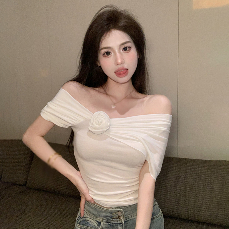 Áo Dệt Kim Trễ Vai Tay Ngắn Hoạ Tiết Hoa 3D Quyến Rũ