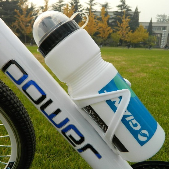 Bình Nước Thể Thao 750ml Gắn Xe Đạp