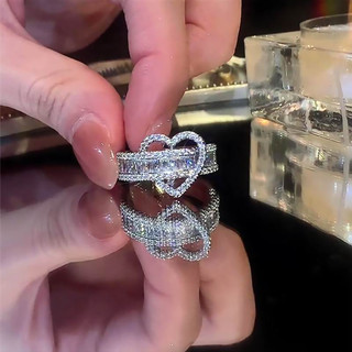 Nhẫn Mặt Trái Tim Đính Đá Zircon Sang Trọng