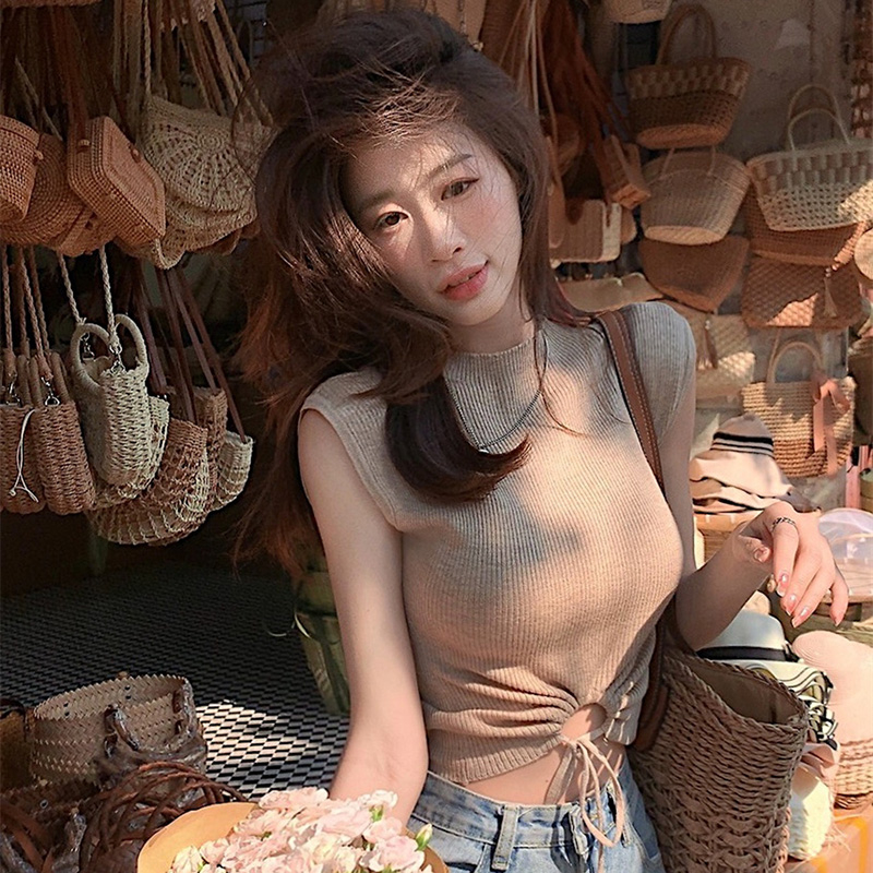 Áo Thun Dệt Kim Tay Ngắn Cổ Tròn Màu Trơn Khoét Lỗ Phong Cách Hàn Quốc Thời Trang Cho Nữ