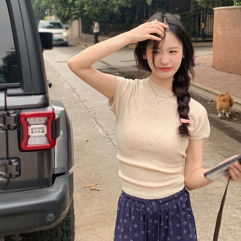Áo Thun Dệt Kim Tay Ngắn Cổ Tròn Màu Trơn Khoét Lỗ Phong Cách Hàn Quốc Thời Trang Cho Nữ