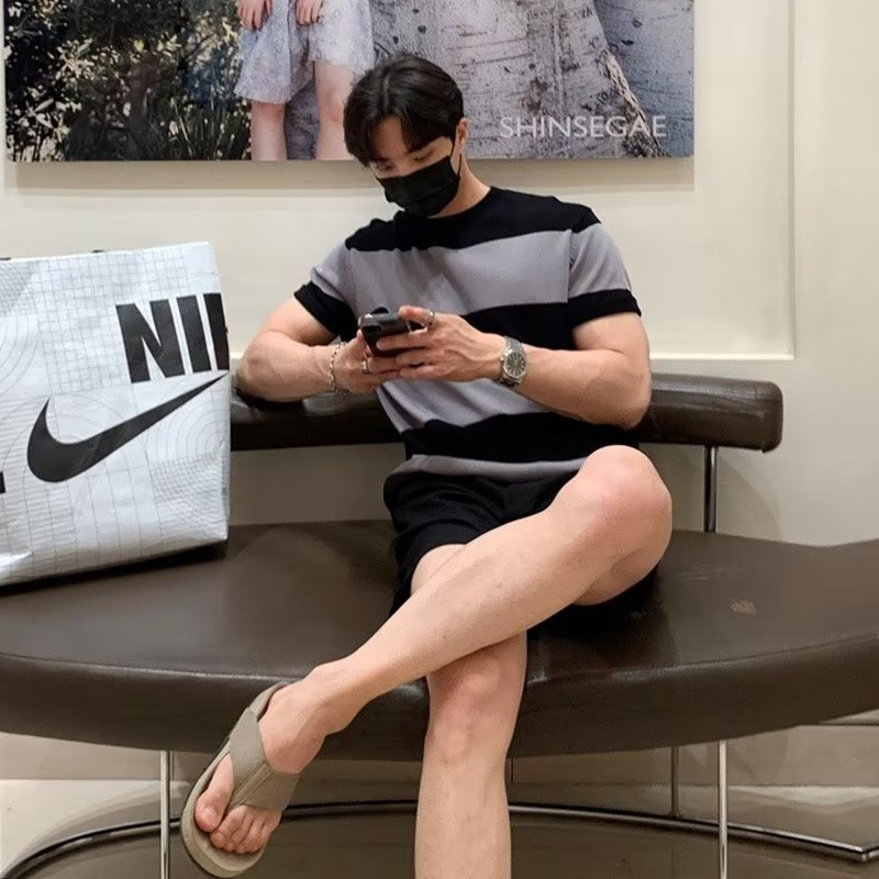Áo sweater Dệt Kim Tay Ngắn Cổ Tròn Dáng Rộng Họa Tiết Kẻ Sọc Thời Trang Trẻ Trung