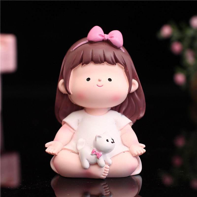 Tượng bé gái bé mập tập Yoga để bàn Đáng Yêu Trang Trí Bàn học Xe Ô Tô