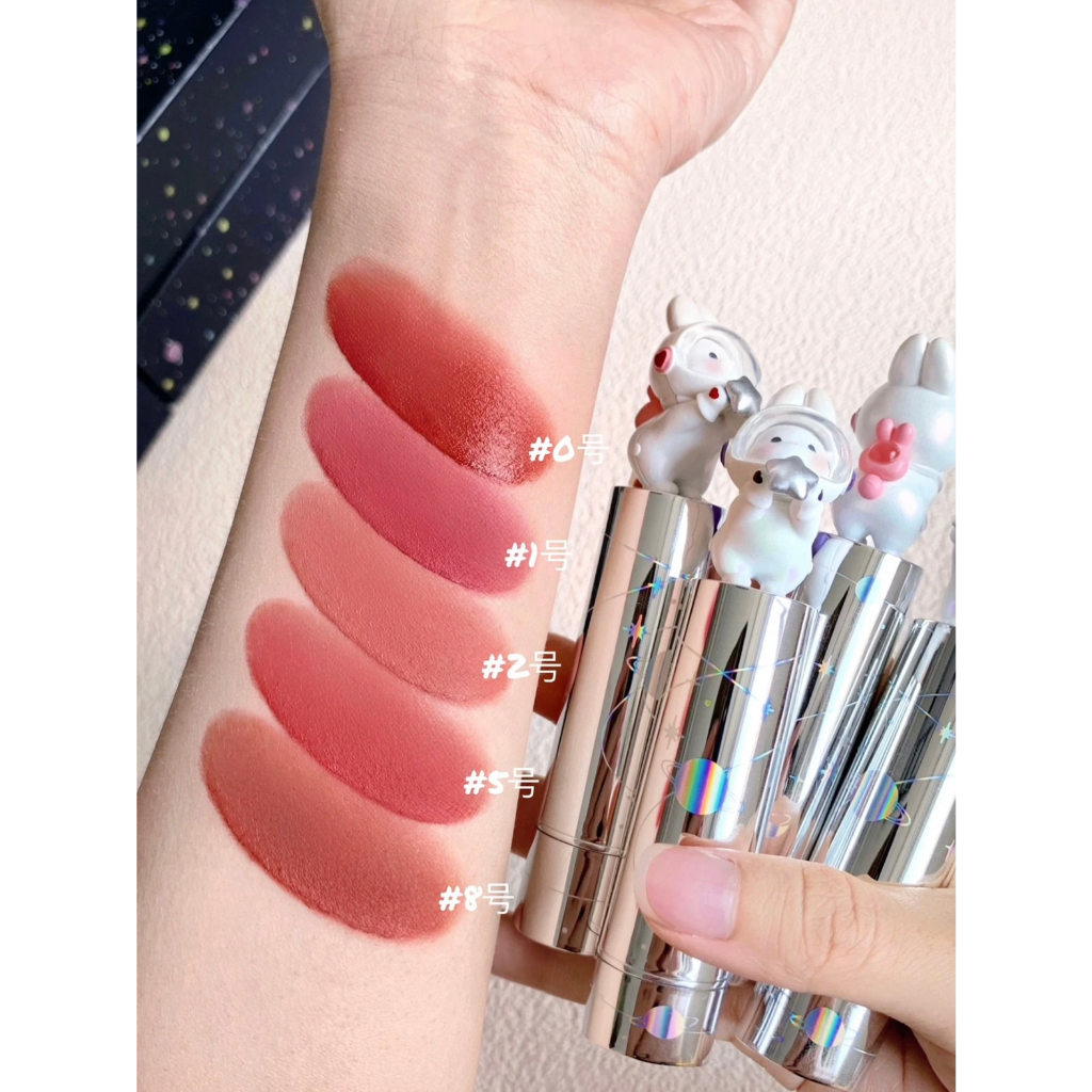 Son Môi Bảo Tàng Cung Điện