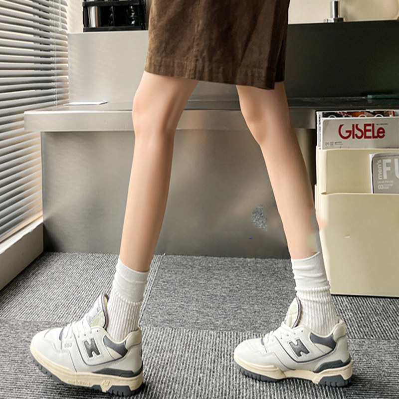 Vớ Ống Cổ Vừa Kẻ Sọc Trắng Đen Đơn Giản Nhiều Màu Tùy Chọn JK Hàn Quốc Cho Nữ