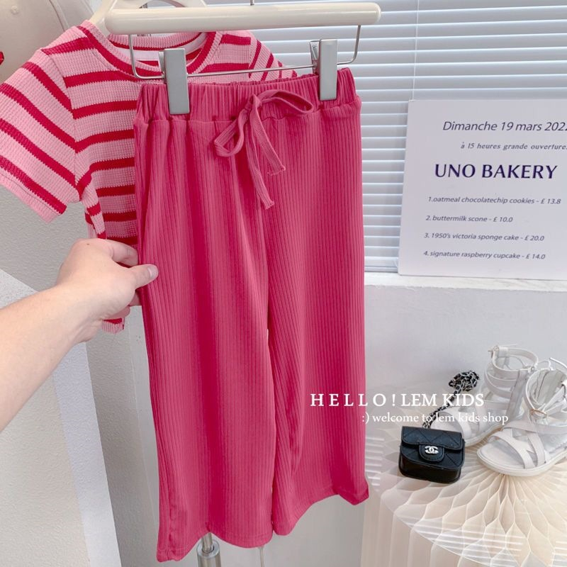 Sun baby Set Áo Thun Tay Ngắn Họa Tiết Dâu Tây Và Quần short Thời Trang Mùa Hè Cho Bé Gái