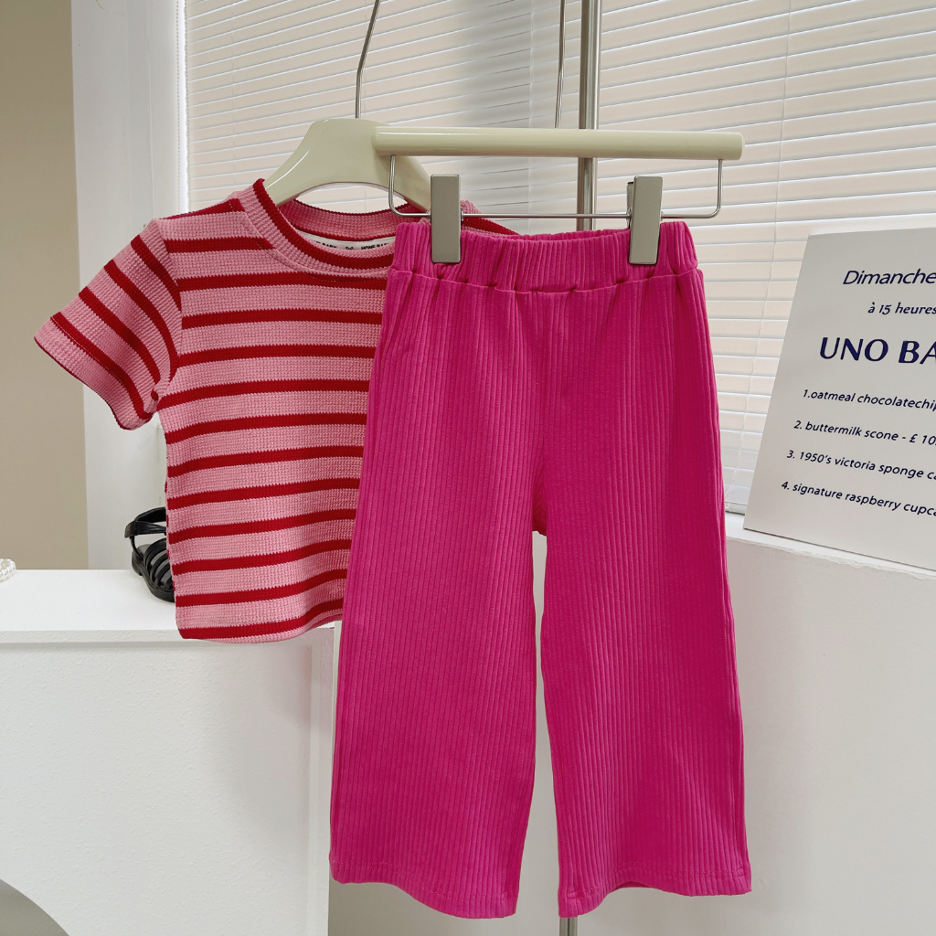 Sun baby Set Áo Thun Tay Ngắn Họa Tiết Dâu Tây Và Quần short Thời Trang Mùa Hè Cho Bé Gái