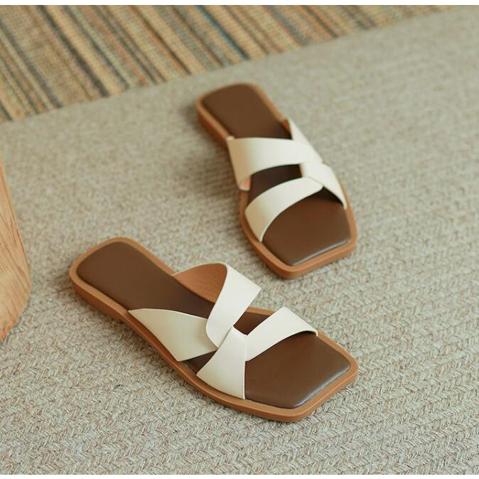 Dép Sandal Hở Ngón Mũi Vuông Đế Bằng Đơn Giản Thời Trang Mùa Hè Dành Cho Bạn Nữ