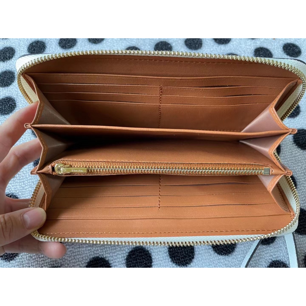 Ví Dài Thời Trang C4715 Dành Cho Nam Và Nữ 4715