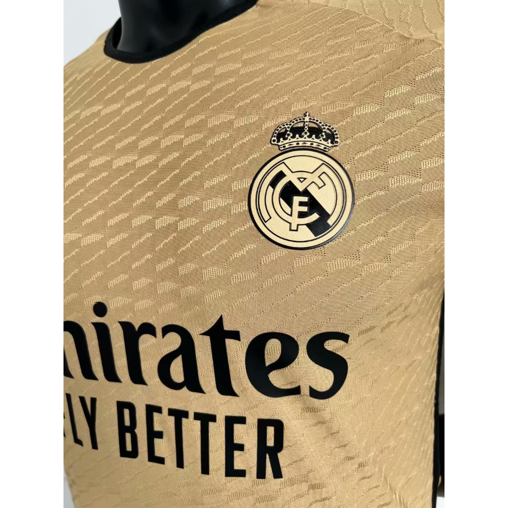 Áo Thun Bóng Đá In Chữ Mad-Irid Away 23 / 24