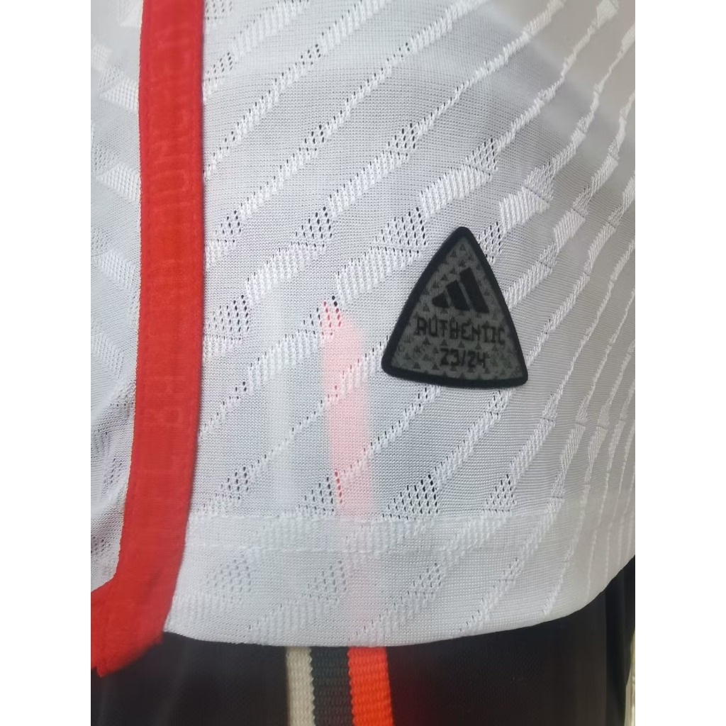 Áo Thun Bóng Đá Bayern Stadium 23-24 Size S-2XL