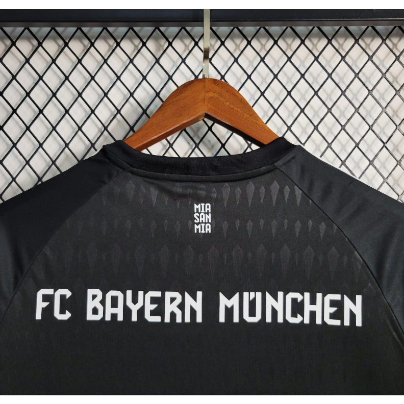 Áo Thun Bóng Chày Số 23 / 24 Bayern Munich GK Size S-2XL