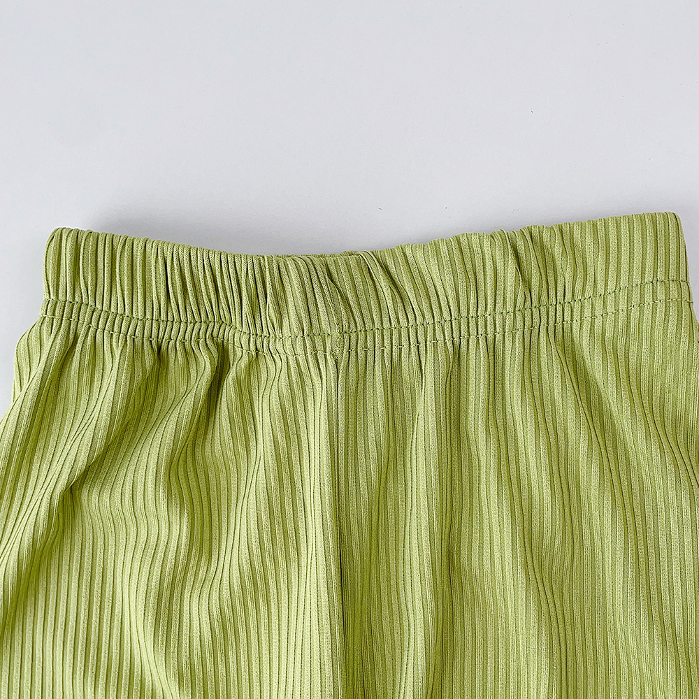 BEAR LEADER Bộ Đồ Thể Thao 2 Món Áo Thun Tay Ngắn In Hình Gấu Màu Hồng &amp; Xanh Lá Thời Trang Mùa Hè Cho Bé Gái