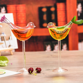 Ly thủy tinh uống nước ép trái cây hình chim chân cao