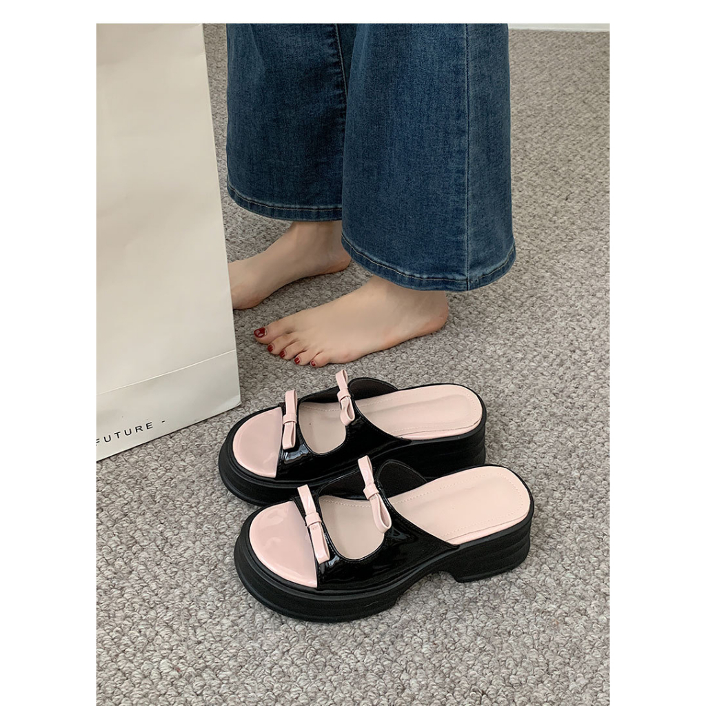 Giày Chunky đa năng lưới màu đỏ đế dày dép nữ mùa hè bên ngoài mặc thời trang mới sandal đen kéo