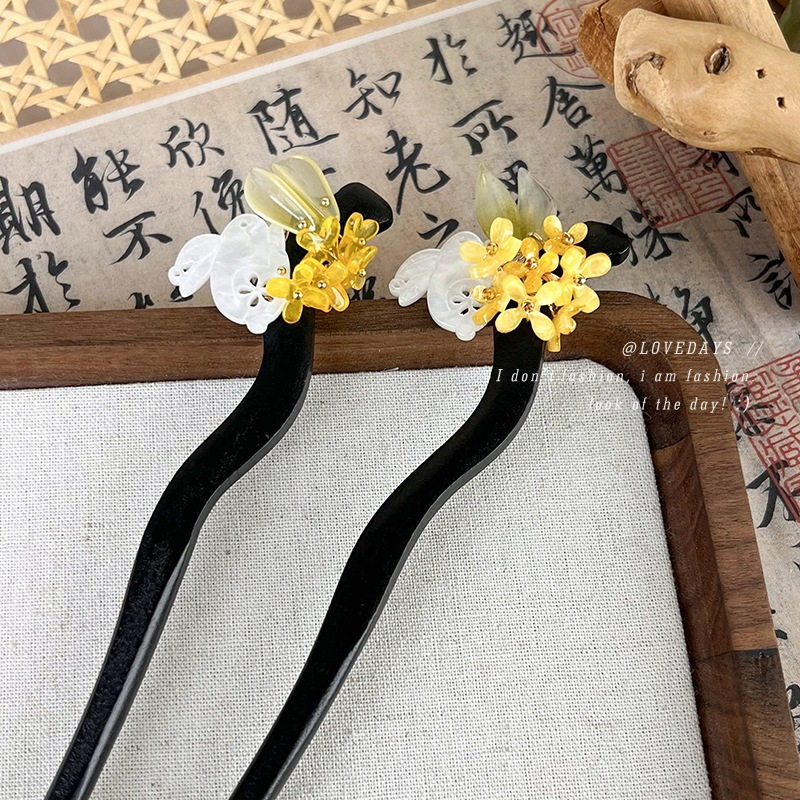 Kẹp Tóc Bằng Gỗ Đen Đính Đá Ngọc Bích Hình Thỏ Hoa Thời Trang Cao Cấp Cho Nữ