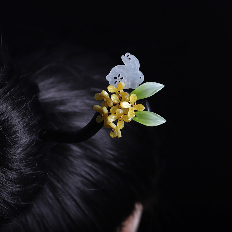 Kẹp Tóc Bằng Gỗ Đen Đính Đá Ngọc Bích Hình Thỏ Hoa Thời Trang Cao Cấp Cho Nữ