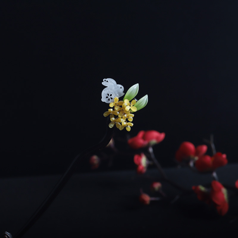 Kẹp Tóc Bằng Gỗ Đen Đính Đá Ngọc Bích Hình Thỏ Hoa Thời Trang Cao Cấp Cho Nữ