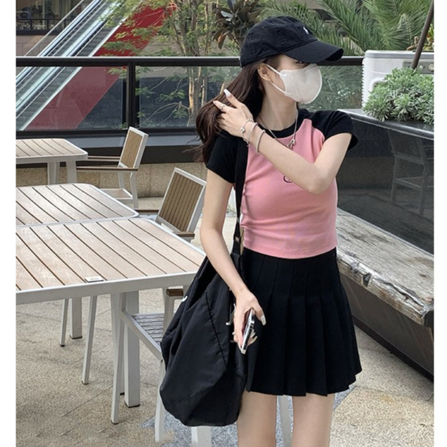 Lalisas Áo Thun Dệt Kim Tay Ngắn Cổ Thuyền Dáng Ôm Thêu Họa Tiết Thời Trang Cho Nữ