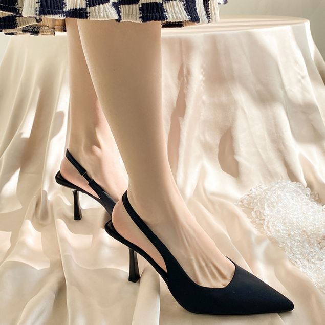 Xăng đan Cao Gót Mũi Nhọn Màu Đen Phong Cách Pháp