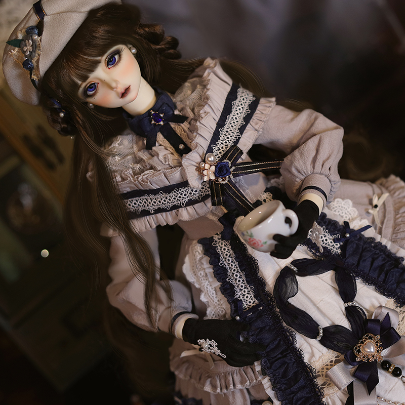 Bộ Trang Phục Búp Bê bjd 1 / 3 Gồm Áo + Chân Váy + Mũ Sapphira