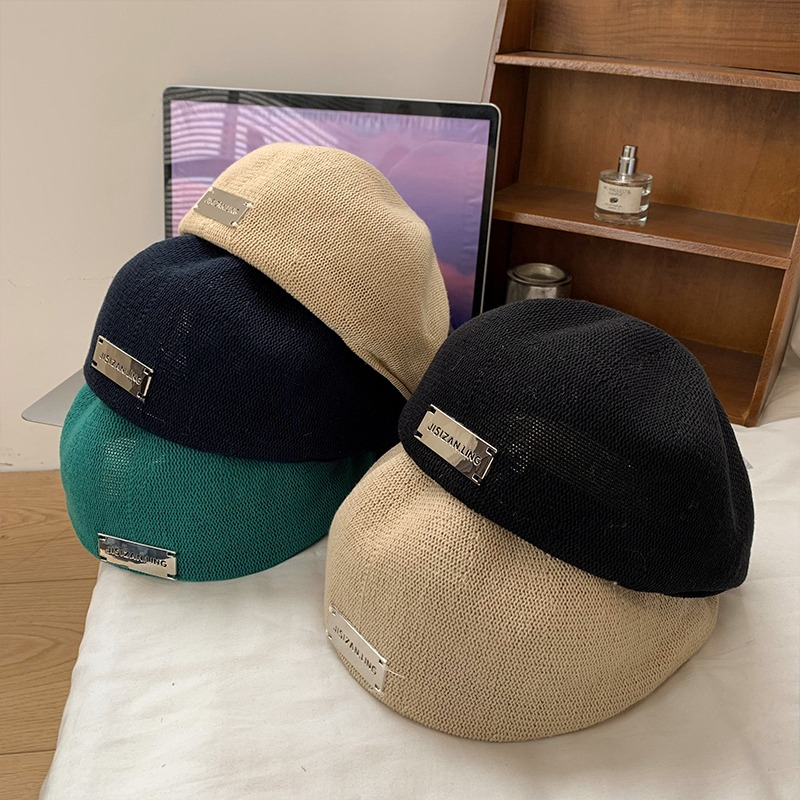 Mũ Beret Màu Đen Nhãn Dán Kim Loại Thoáng Khí Thời Trang Xuân Hè Dành Cho Nữ
