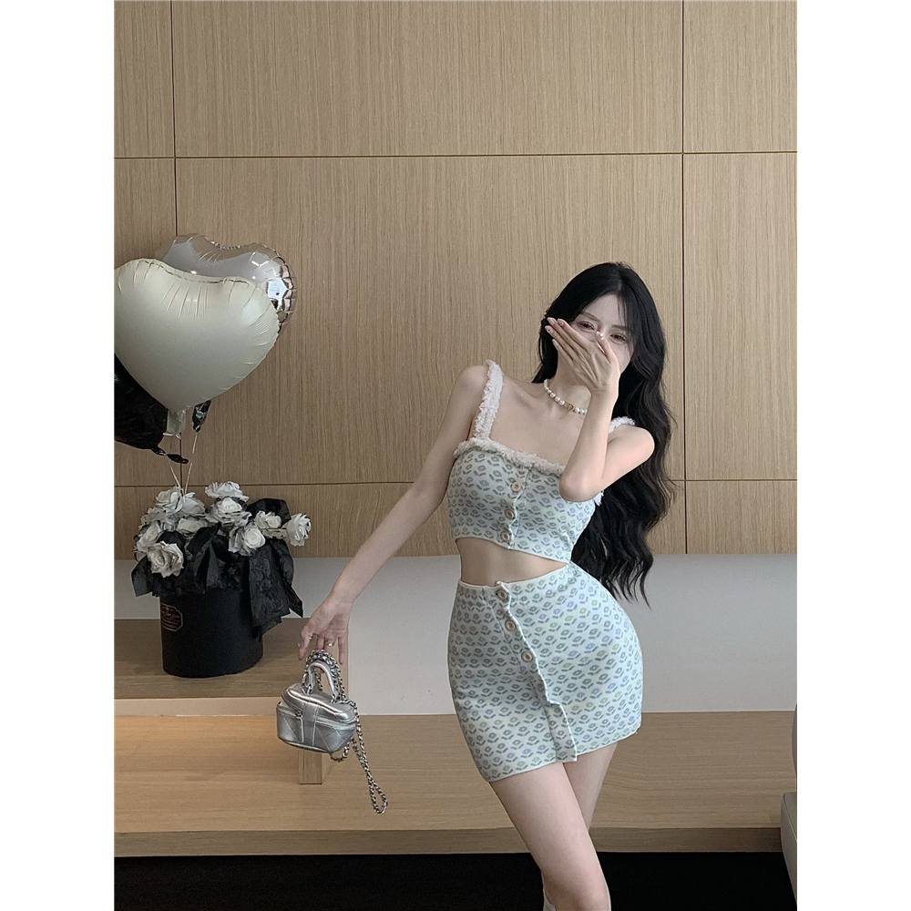 Lalisas Set Áo Hai Dây Dệt Kim Thủ Công Thiết Kế Ngọt Ngào + Chân Váy Ngắn Lưng Cao Quyến Rũ Cho Nữ (Đặt Hàng)