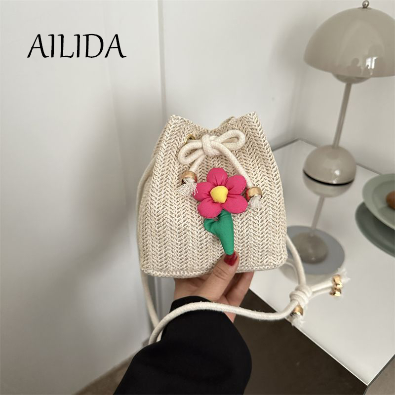 Túi Xách Đan Lát Đính Hoa Thời Trang Mới Cho Nữ