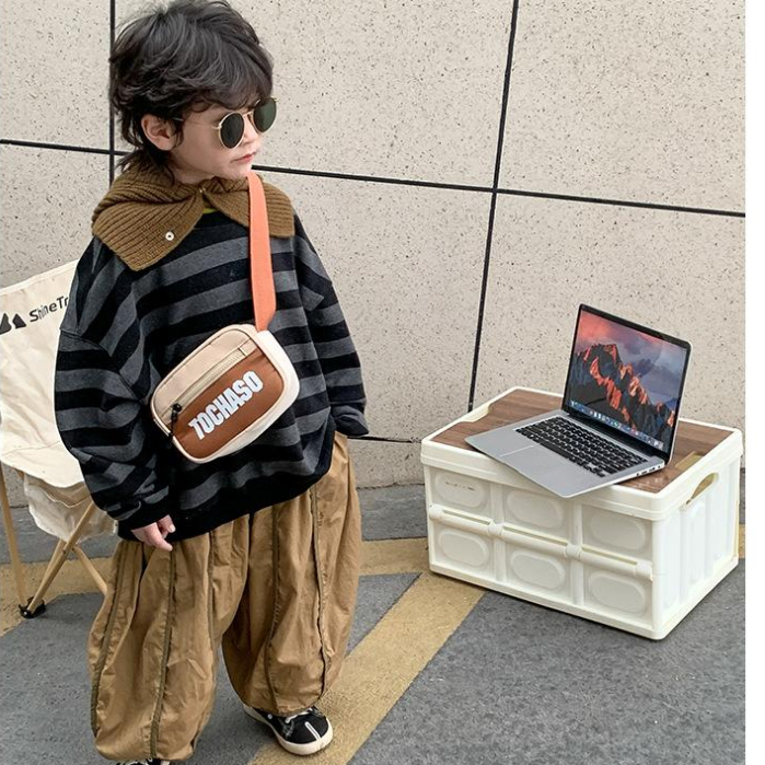 Bé trai và bé gái Màu sắc thời trang tương phản chữ đeo chéo một vai Túi đeo chéo trẻ em