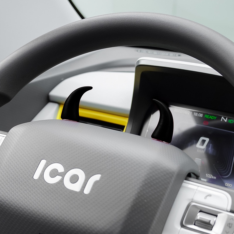 Miếng Dán Trang Trí Vô Lăng Xe Hơi Hình Sừng Quỷ Dễ Thương Thông Dụng