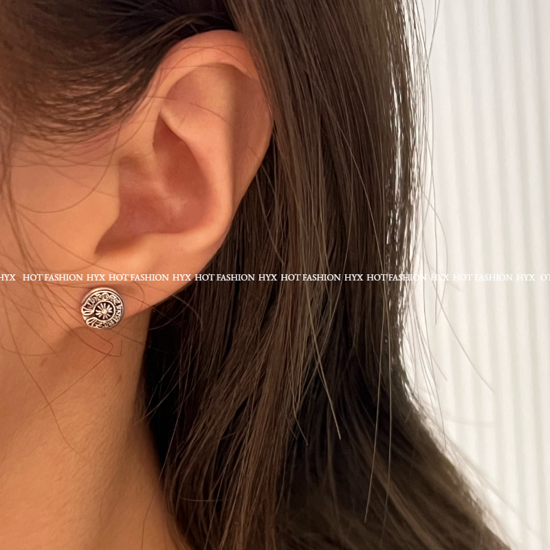 Bông Tai Bạc Mini Hình Thánh Giá Cá Tính Cho Nữ