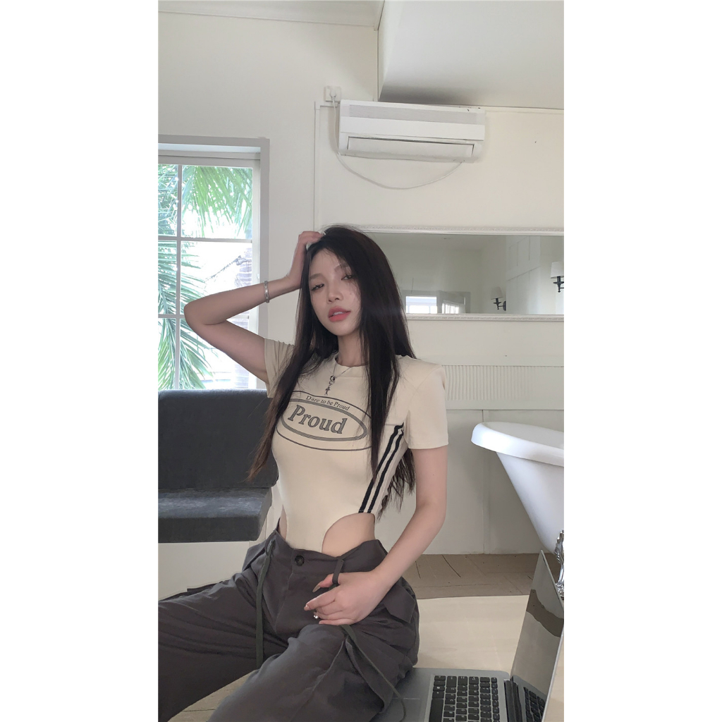 Lalisas Áo Thun Tay Ngắn Dáng Ôm In Chữ Phong Cách retro Mỹ Ngọt Ngào Quyến Rũ Dành Cho Nữ