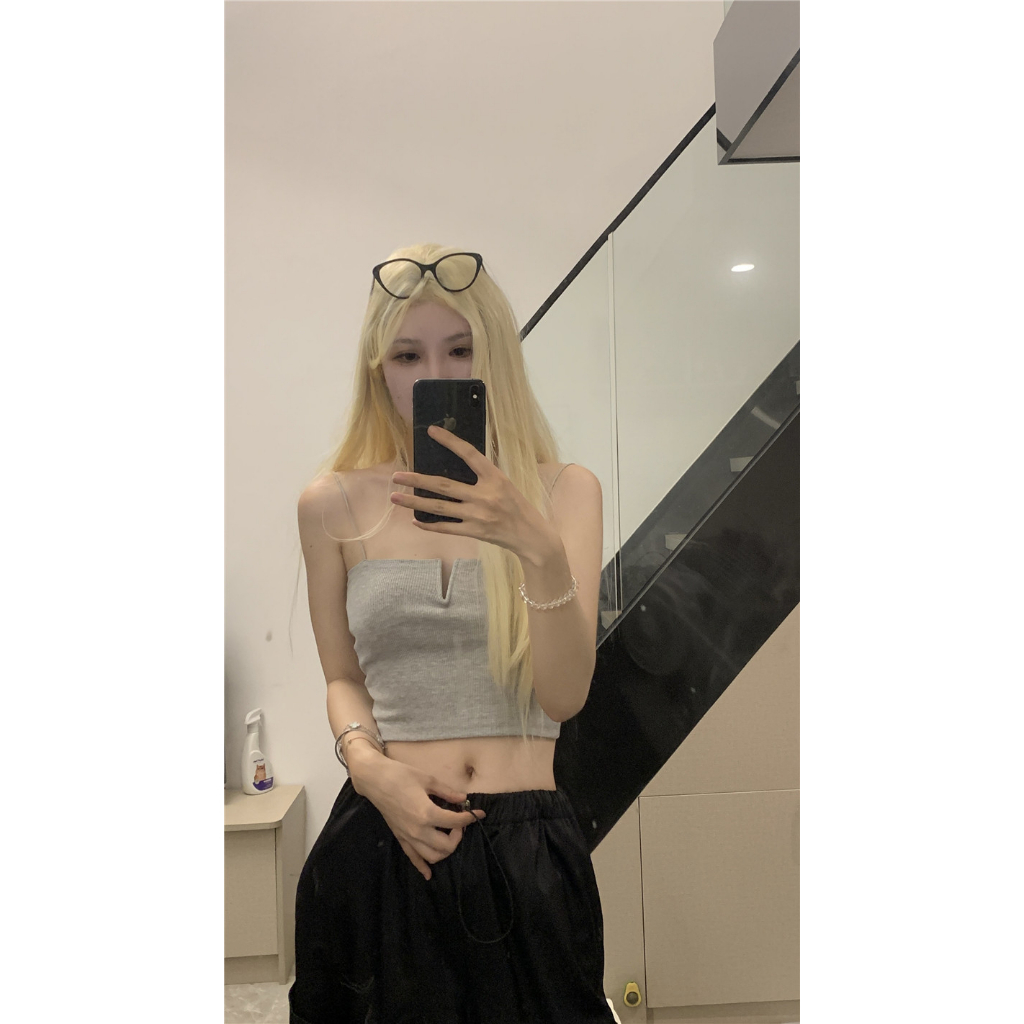 Áo Croptop Hai Dây Cổ Chữ v Khoét Sâu Form Ôm Phong Cách Ngọt Ngào