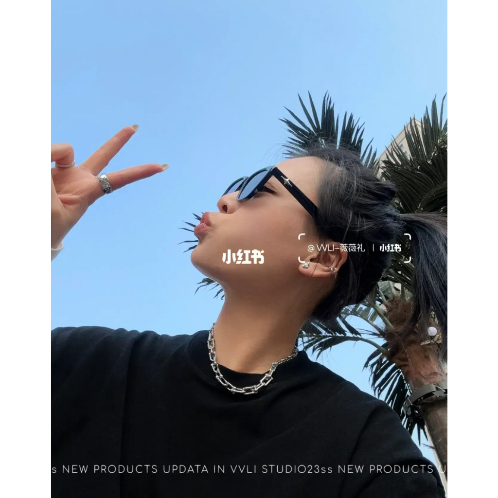 Kính Mát Màu Đen Hình Quái Vật Billy 01 2023