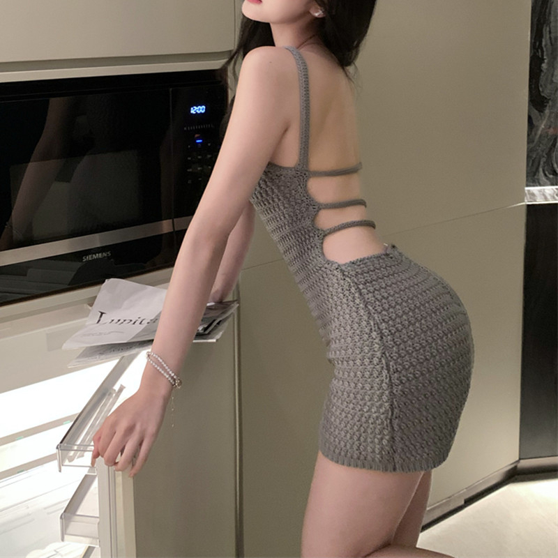 QADCOL Đầm Hai Dây Hở Lưng Màu Trắng Quyến Rũ Dành Cho Nữ