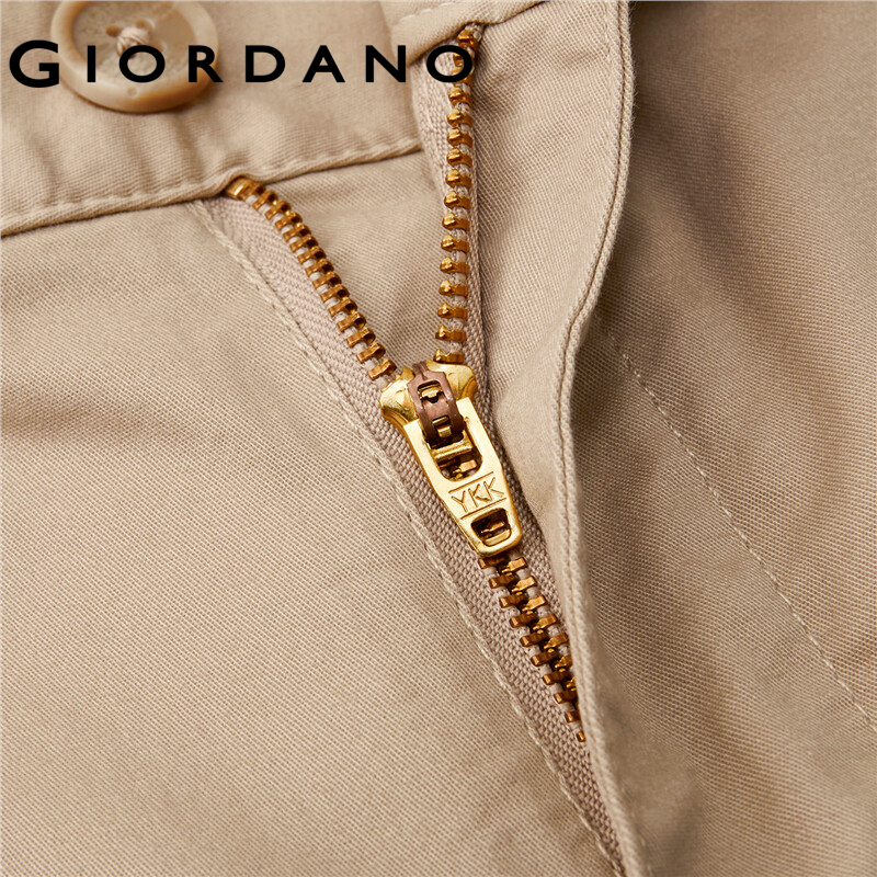 Quần dài ôm dáng Giordano 01119007 thiết kế đơn giản trẻ trung cho nam