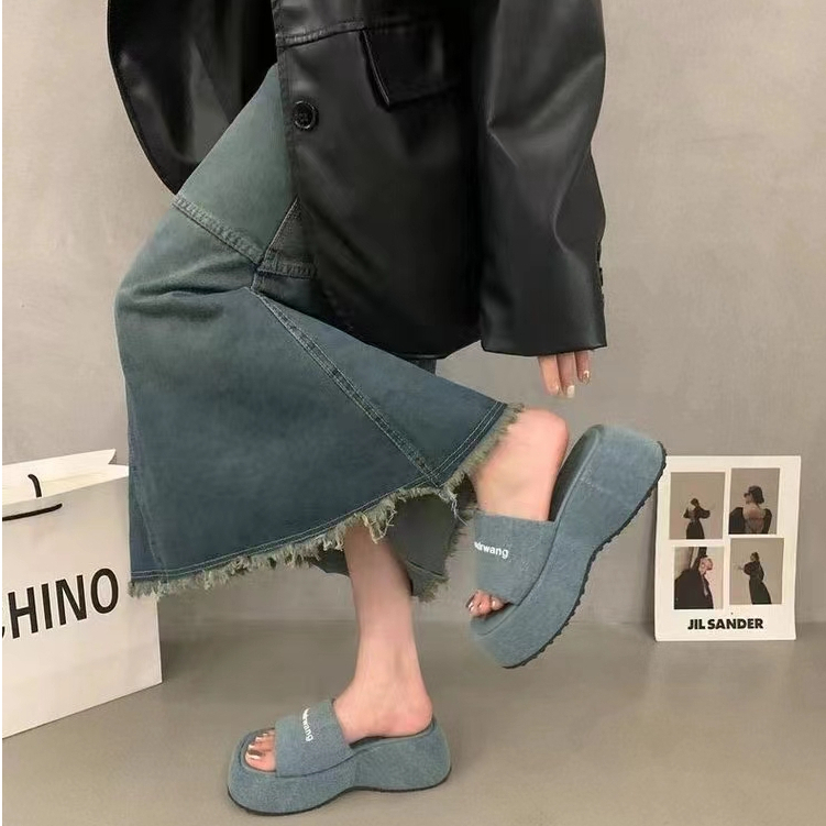 Dép Đế Xuồng Dày Dặn Thoải Mái Phong Cách Mới 2023 Dễ Phối Đồ Thời Trang Mùa Hè Cho Nữ