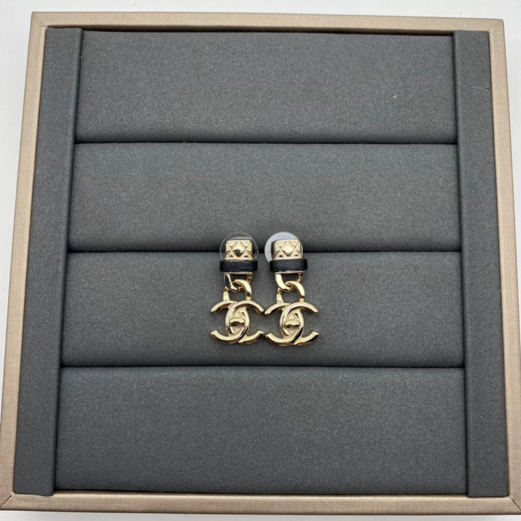 Vòng cổ / Vòng Tay / Bông Tai Hình Chữ C Thời Trang Phù Hợp Xu Hướng Và Thanh Lịch