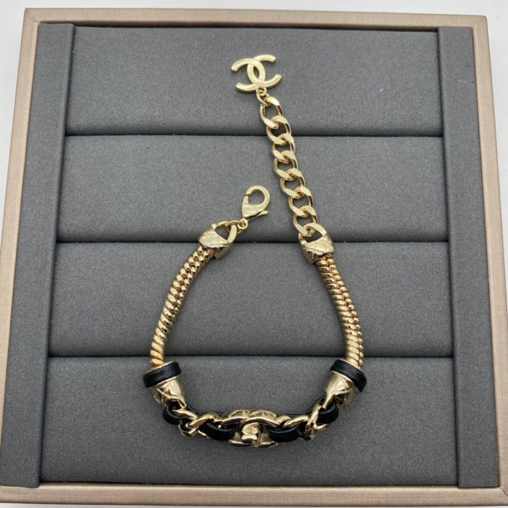 Vòng cổ / Vòng Tay / Bông Tai Hình Chữ C Thời Trang Phù Hợp Xu Hướng Và Thanh Lịch