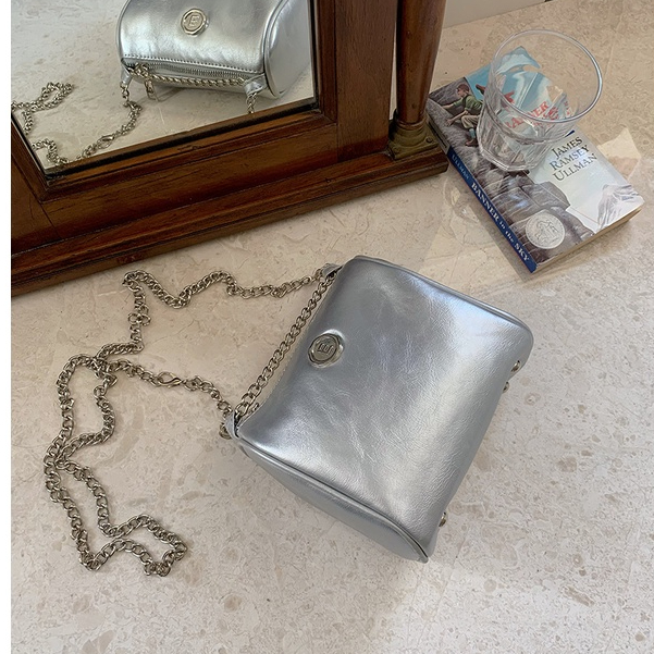 Túi Xách mini Hình Vuông Màu Bạc Phong Cách Thời Trang Mới 2023 Dành Cho Nữ