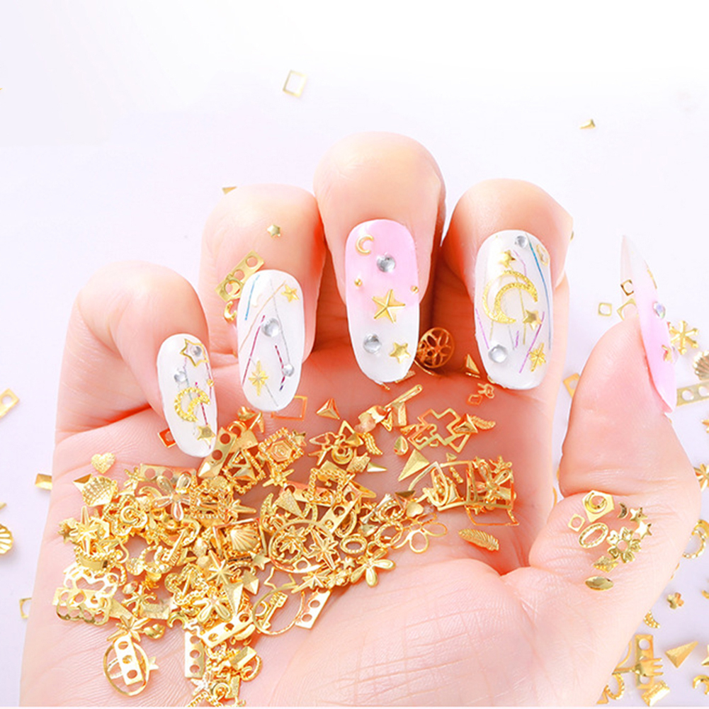 Hộp phụ kiện kim loại hình trăng sao/trái tim trang trí móng tay