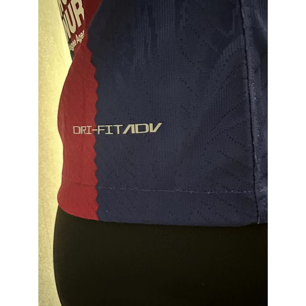 Áo Bóng Đá Đội Tuyển Barcelona Mùa Giải 23 / 24