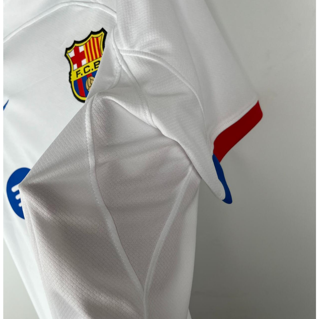 Áo Thun Đá Banh Số 23 / 24 Câu Lạc Bộ Barcelona Sân Khách Pedri