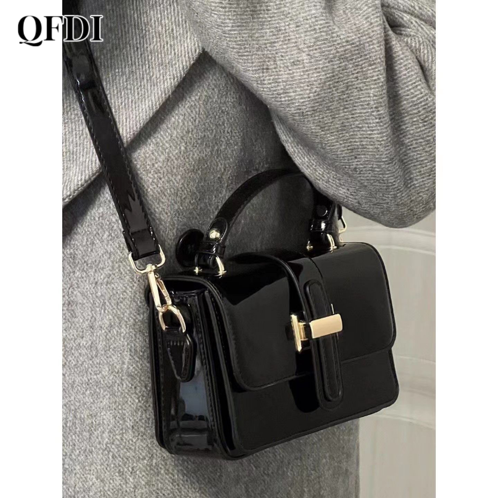 Túi đeo vai QFDI dáng vuông nhỏ cầm tay bề mặt sáng sang trọng dễ phối đồ chất lượng cao cho nữ