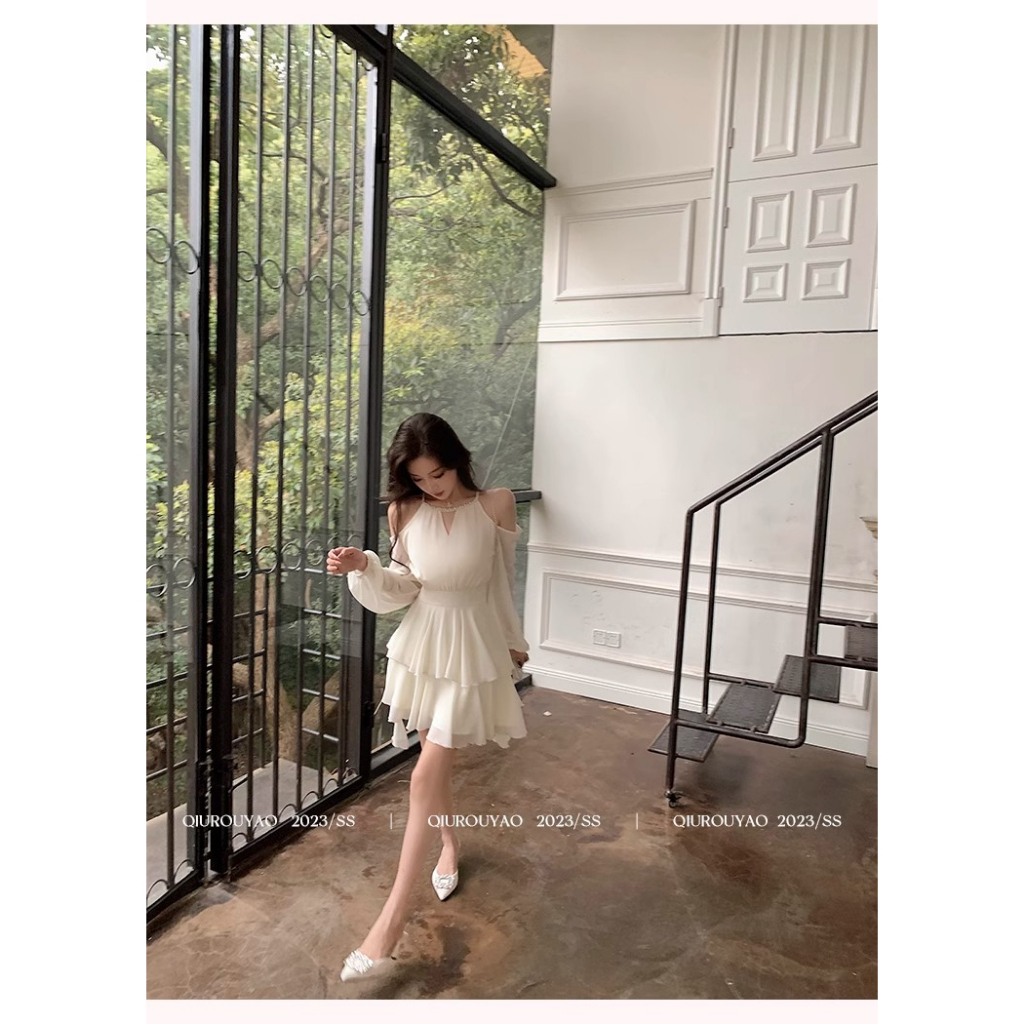 Đầm Chiffon Trễ Vai Phối Bèo Màu Trắng Phong Cách Pháp Thời Trang Mùa Hè Hàng Mới 2023 Dành Cho Bạn Nữ