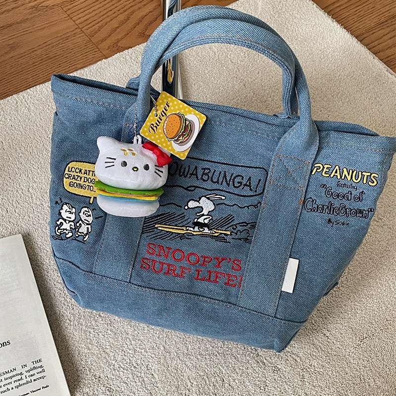 Keep order Túi Xách Denim Hoạt Hình Dễ Thương Thêu Đeo Tay Thường Miễn Phí Kết Hợp Tote Thời Trang  cmman11.vn