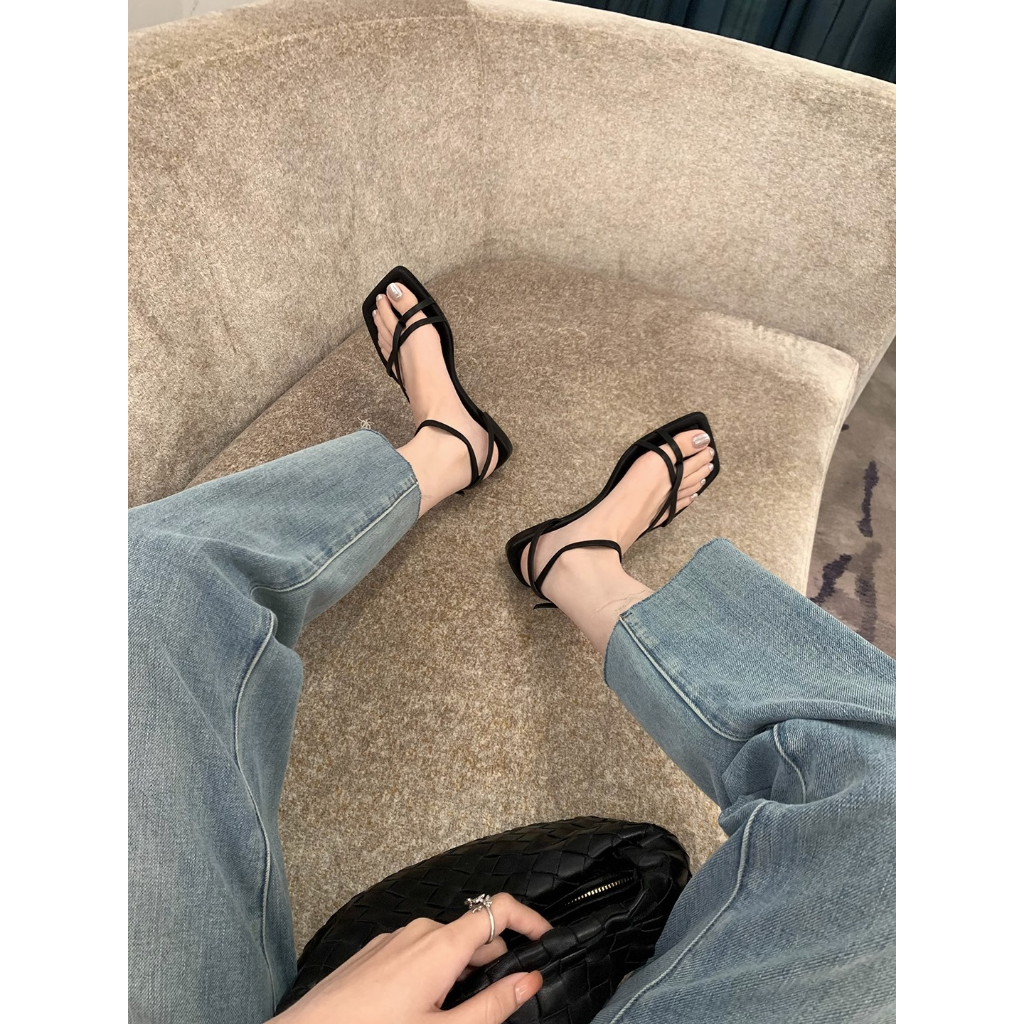 Giày Sandal Đế Bệt Quai Chéo Mũi Vuông Thời Trang Mùa Hè Dành Cho Nữ