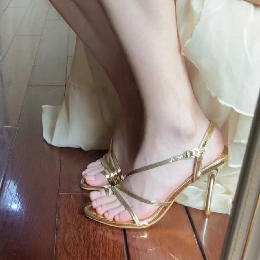 Giày Cao Gót Sandal Một Quai Màu Vàng Đồng Gợi Cảm Hàng Mới Dành Cho Bạn Nữ